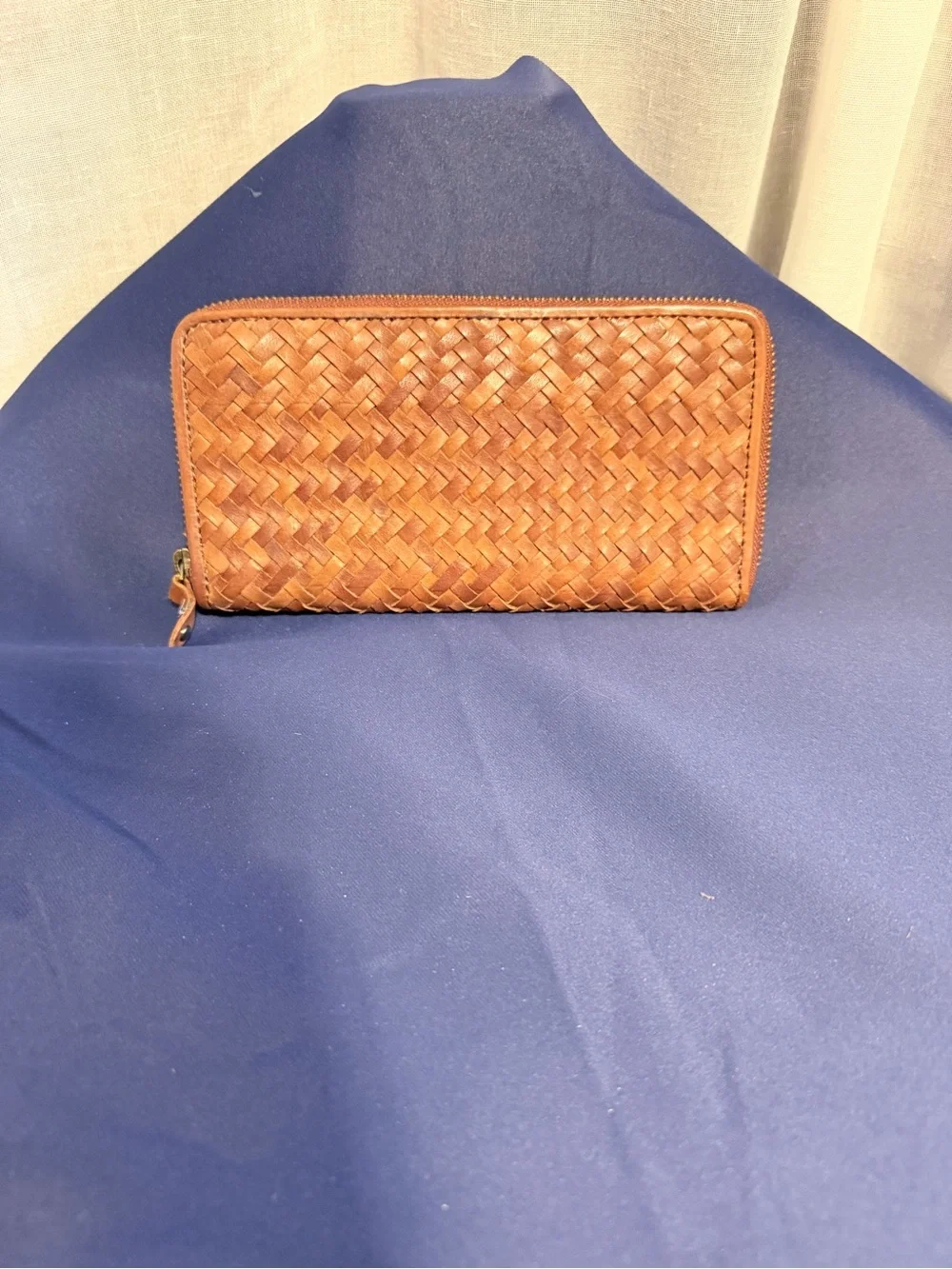 Vintage Brown Woven Zip Wallet